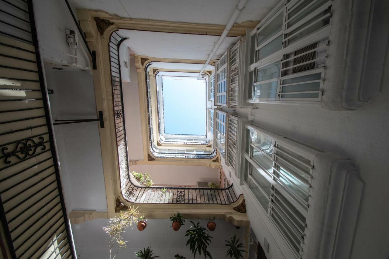 Ferienwohnung Apartamento Aires Mediterraneos Cádiz Exterior foto