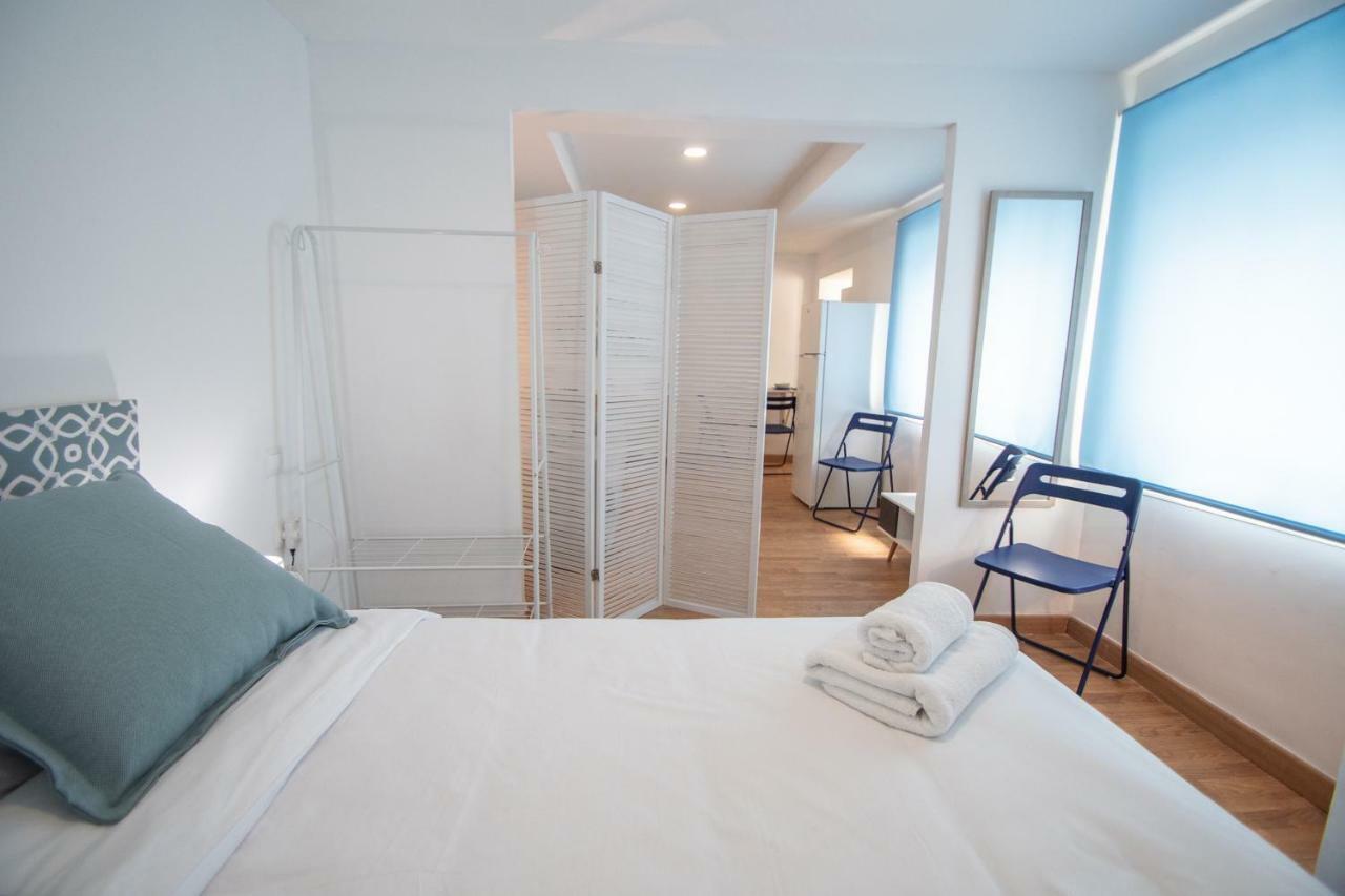 Ferienwohnung Apartamento Aires Mediterraneos Cádiz Exterior foto