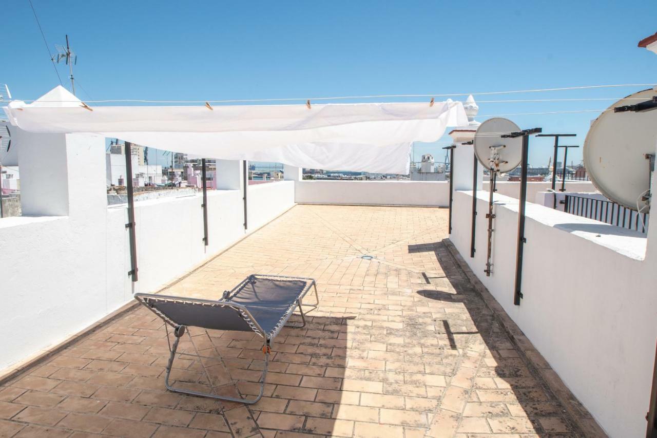 Ferienwohnung Apartamento Aires Mediterraneos Cádiz Exterior foto